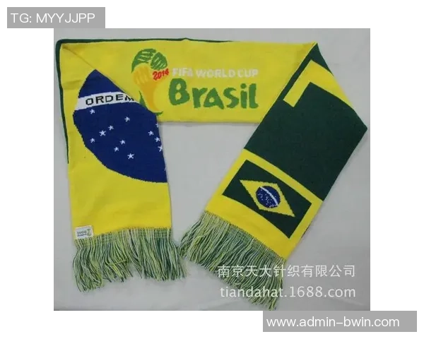 足球围巾不仅是球迷的标志更是情感与归属的象征与传承 足球围巾不仅是球迷的标志更是情感与归属的象征与传承